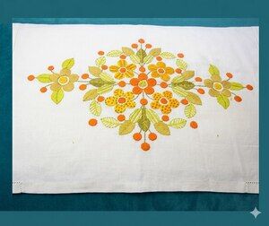 Vtg St Marys Retro Floral Pillowcase Orange Yellow Cotton Blend Made USA 42x36